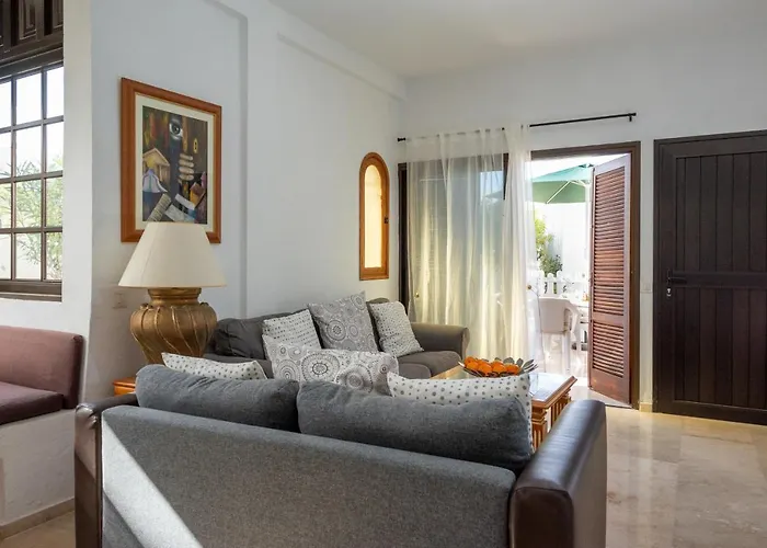 Apartment Carabelas 8, Next To The Sea And Amenities *